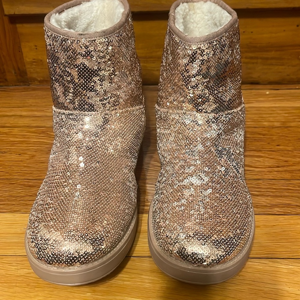 Guess Rose Gold Ankle Boots Women’s Size 9.5M